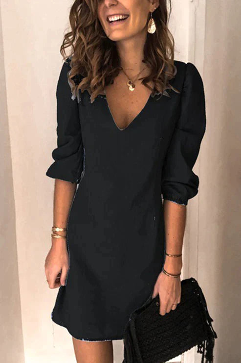 Gabriella - Lässiges Kleid mit festem V-Ausschnitt