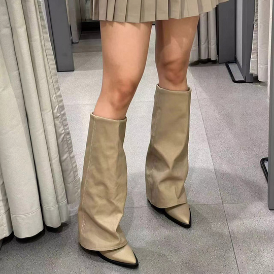 Wynne - Weite Damenstiefeletten mit klobigem Absatz