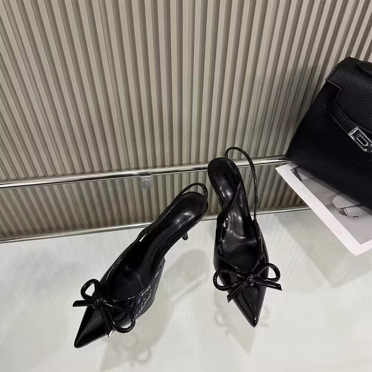 Daria - Niedrige Damenschuhe mit Schleife