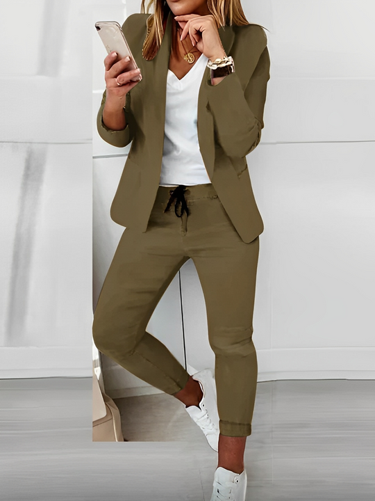 Colleen - Eleganter Blazer- und Hosenanzug für Damen