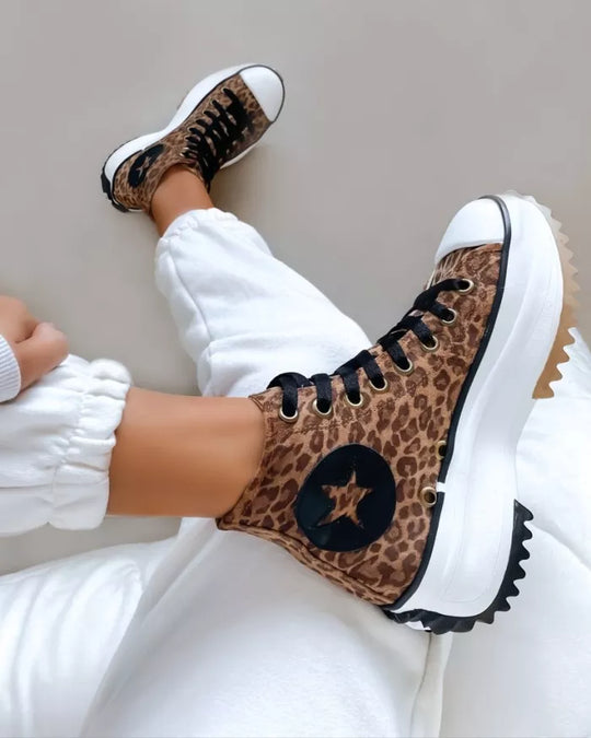 Motion - Dicke Sohle hochgeschnittene Schuhe