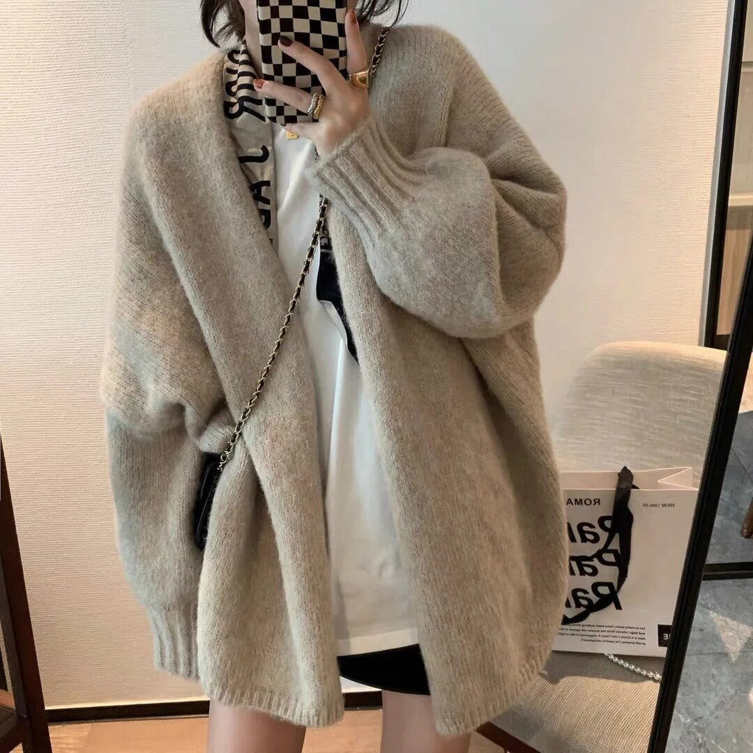 Maya - Kuschelige Strickjacke in Übergröße