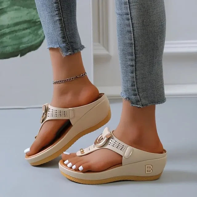 Thora - Bequeme Sommer-Sandalen mit Keilabsatz