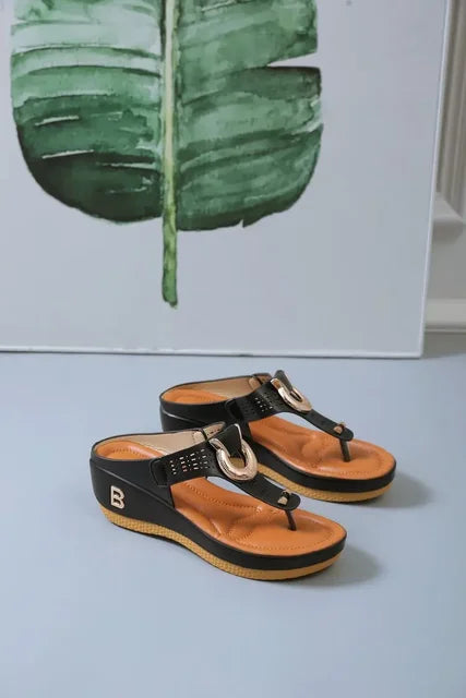 Thora - Bequeme Sommer-Sandalen mit Keilabsatz