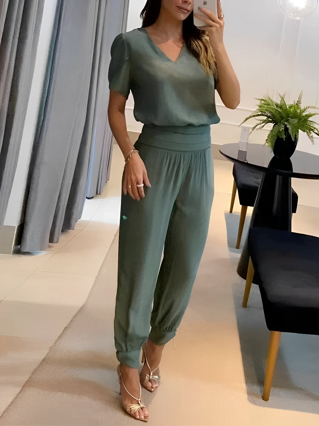Monna - Lässiges und elegantes Set für Damen