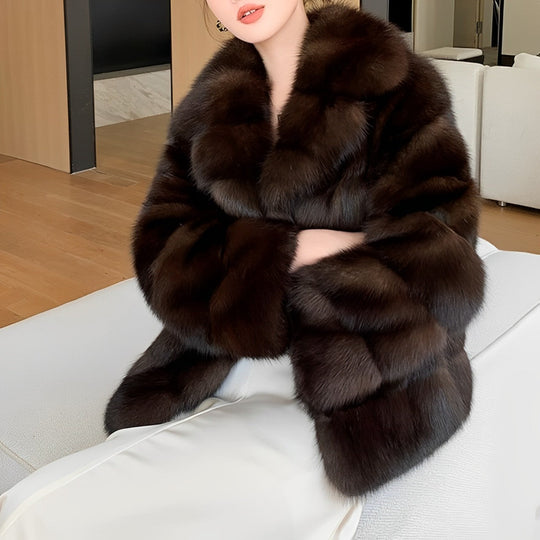 Deena - Eleganter warmer Pelzmantel